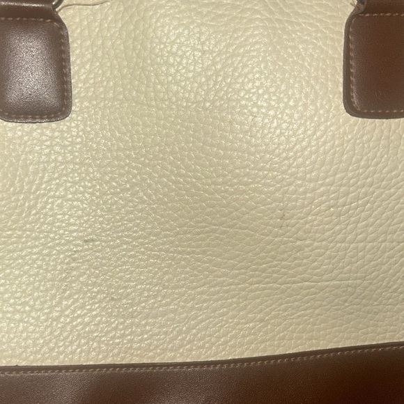 Guess purse in the color beige and brown - Picture 5 of 12